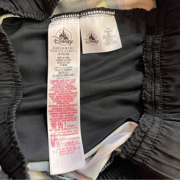 Nightmare Before Christmas Joggers Small - Picture 7 of 7